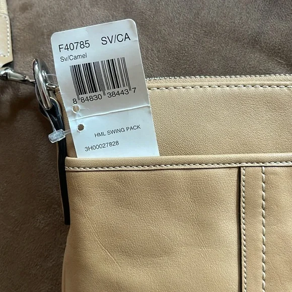 Coach Swing Pack
NWT - Picture 4 of 4